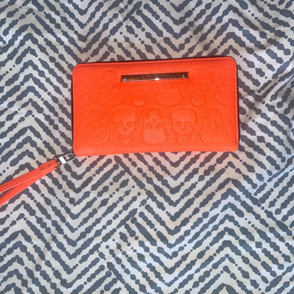 Betsey Johnson Embossed skull wallet